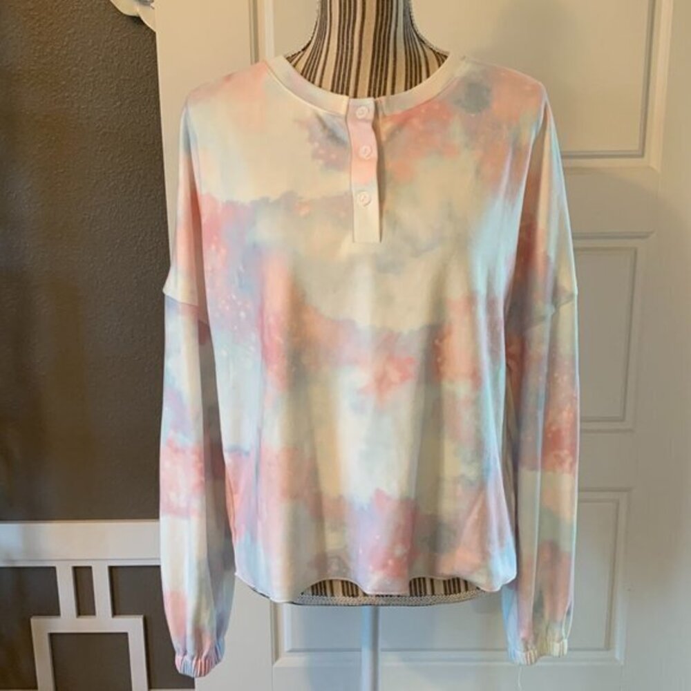 Cozy Pastel Tie Dye Long Sleeve Top
